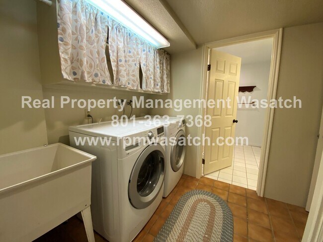 Building Photo - 7089 S 2825 E