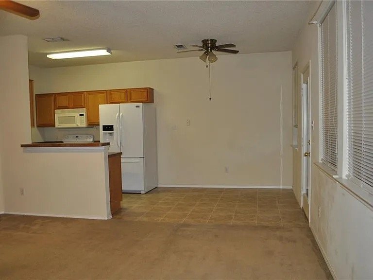 Building Photo - 6336 Downeast Dr