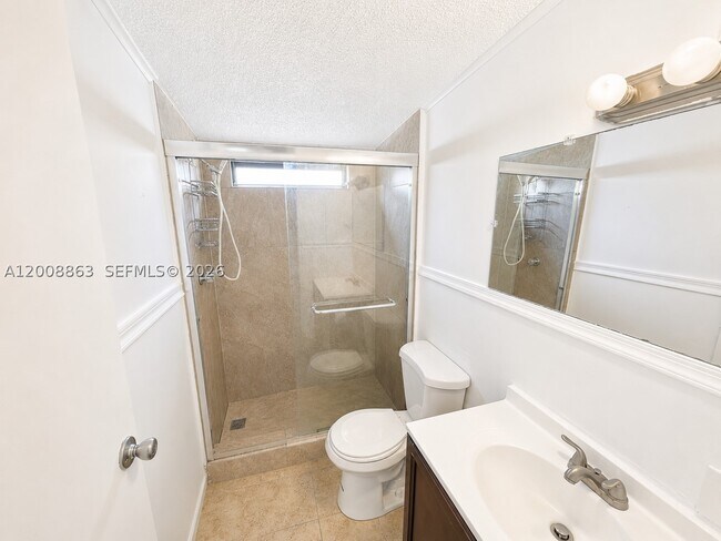 Building Photo - 3028 SW 50th St