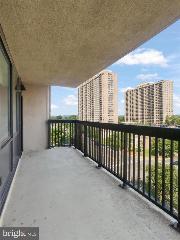 Building Photo - 3713 S George Mason Dr