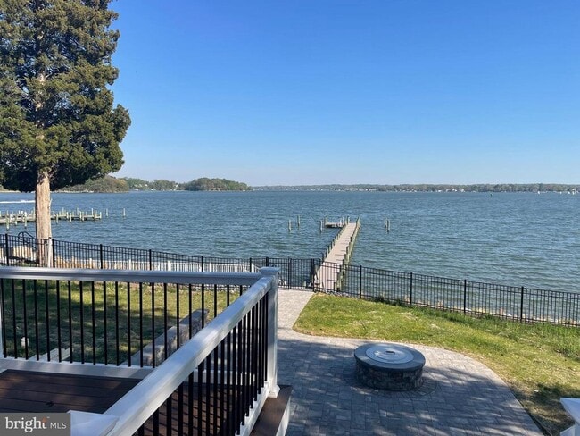 Building Photo - 641 Tebbston Dr