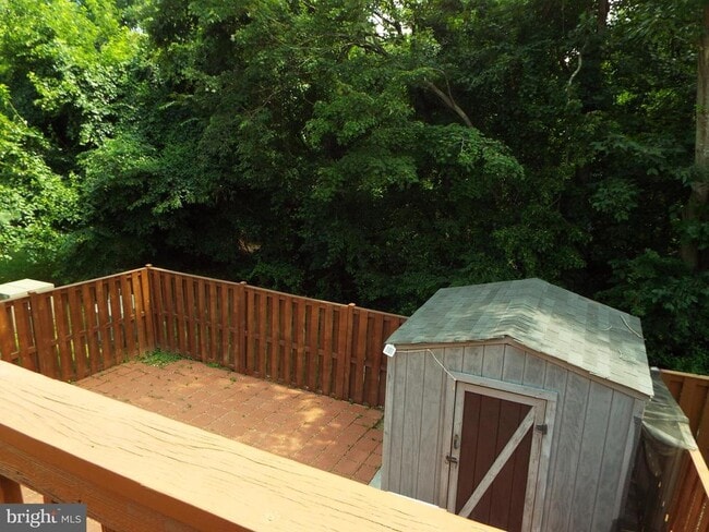 Building Photo - 3656 Woodhaven Ct