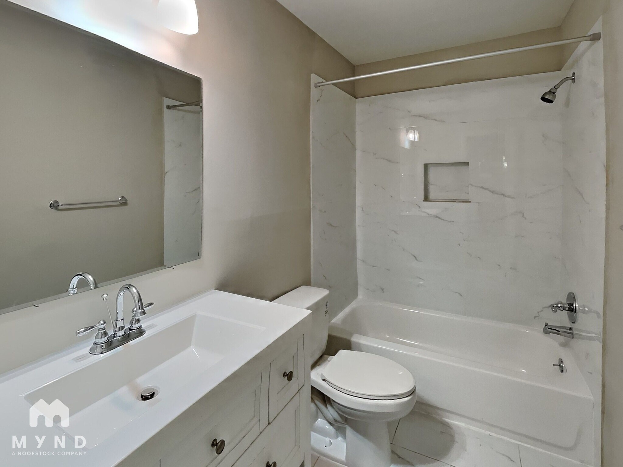 Building Photo - 1322 N Cliff Valley Way NE