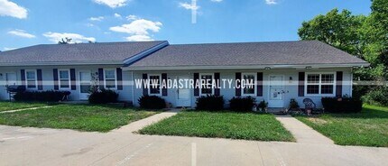 Building Photo - Beautiful 2 Bedroom/2 Bath in Raymore-Available NOW!!
