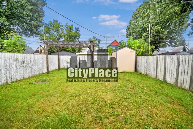 Building Photo - 1616 Fletcher Ave