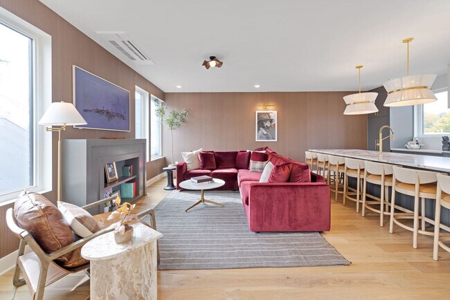 Building Photo - 1117 3rd Ave S