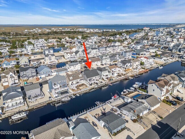 Building Photo - 44 Harold Ln