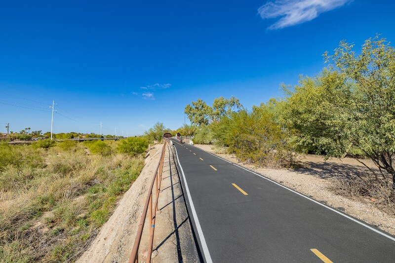 Building Photo - 2803 E River Rd