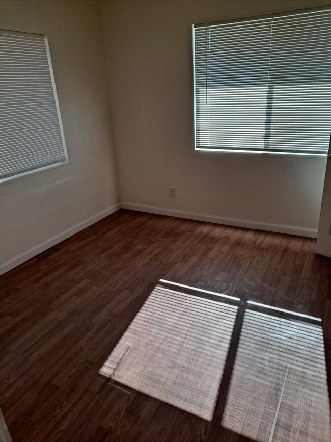 Building Photo - Block 11 Lot 12