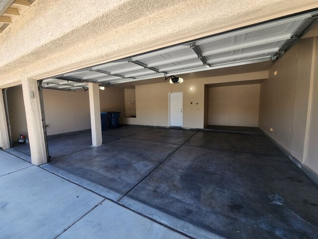 Building Photo - 7748 Cascade Bluffs Ct