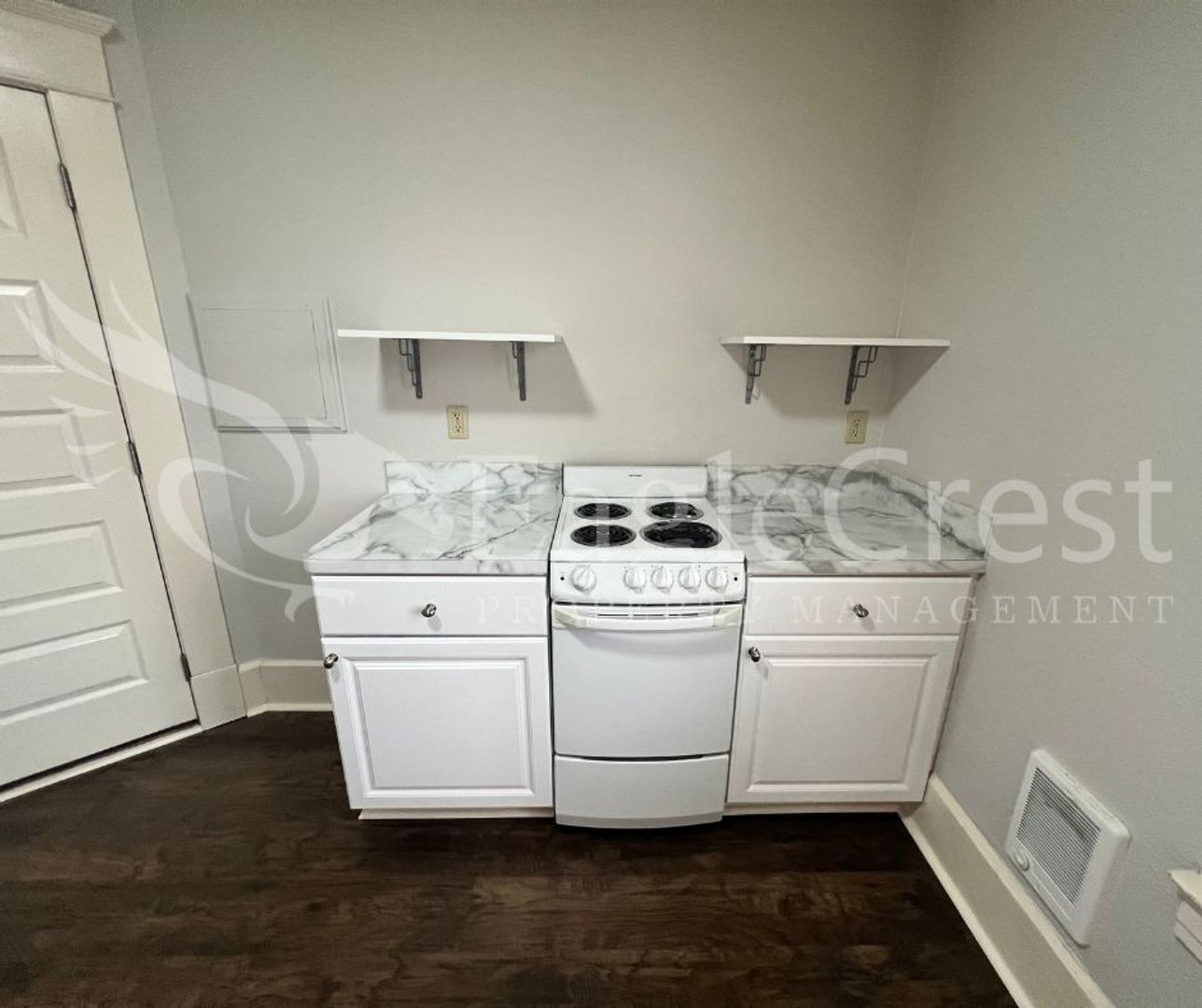 Building Photo - 105NSP