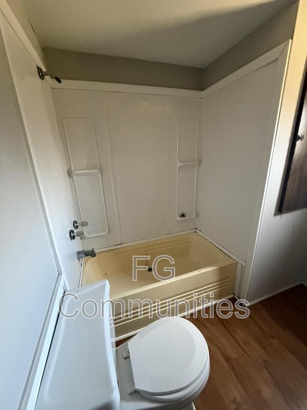 Building Photo - 1815 Conley Rd