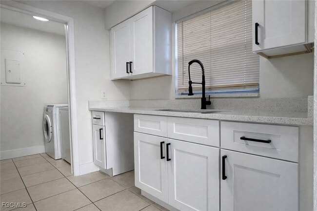 Building Photo - 4265 Desoto Ave