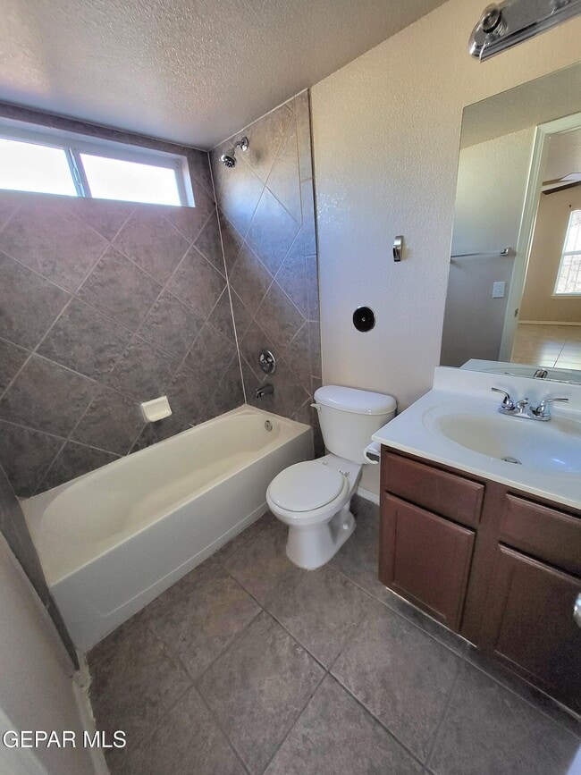 Building Photo - 657 Pete Payan Dr