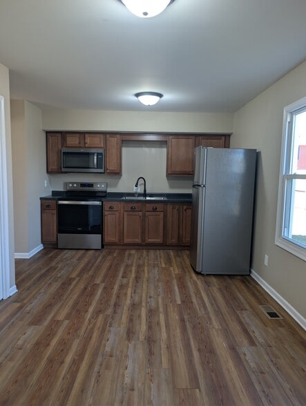 Kitchen - 112 E West Ave