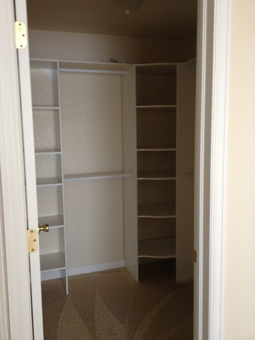 Building Photo - 1301 Lake Cir