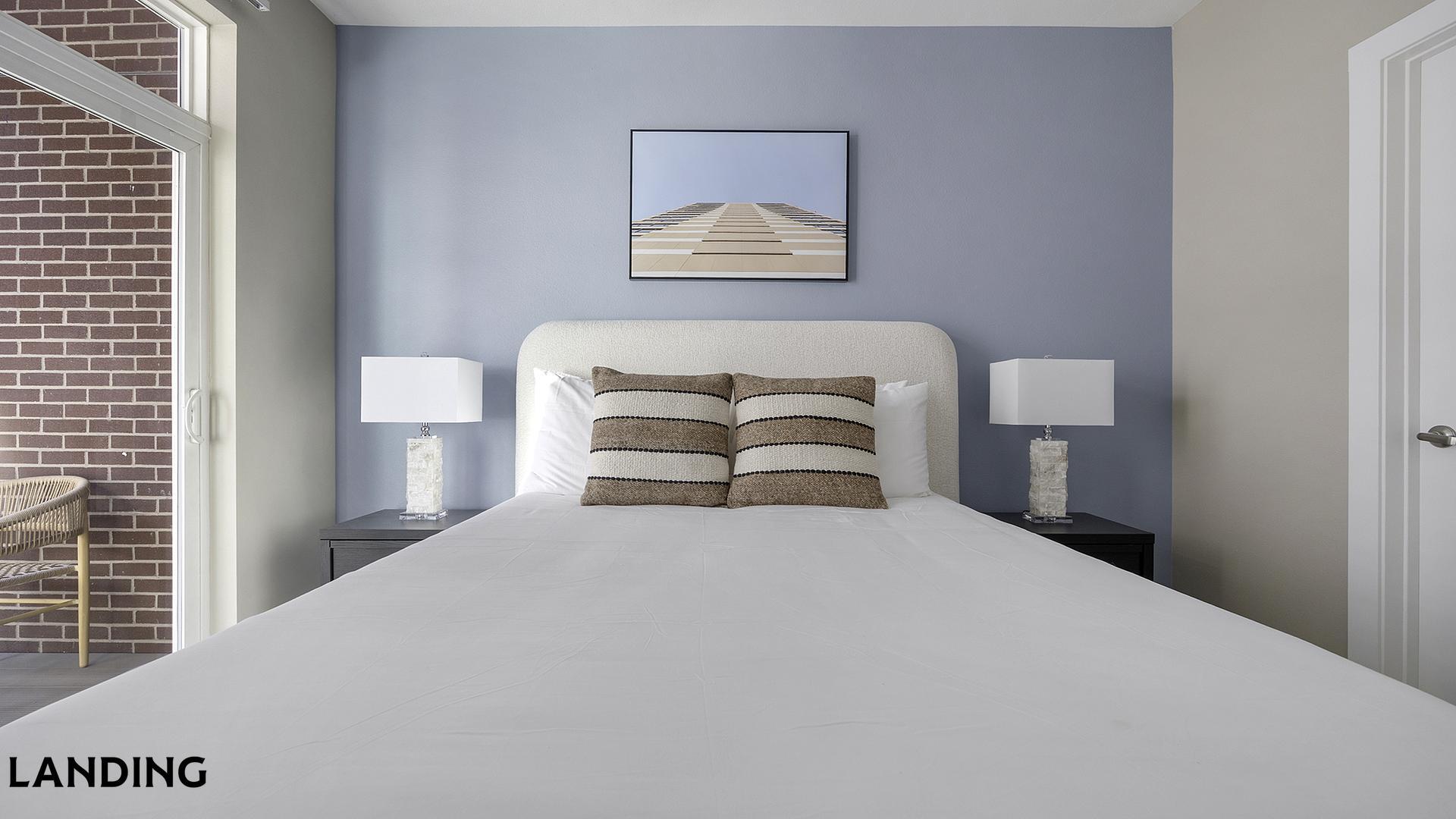 Building Photo - 1000 S Broadway