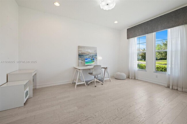 Building Photo - 5292 S Sterling Ranch Cir