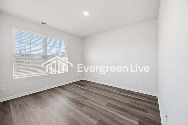 Building Photo - Coming Soon!