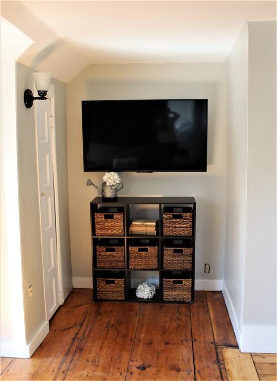 Building Photo - 283 Spring St