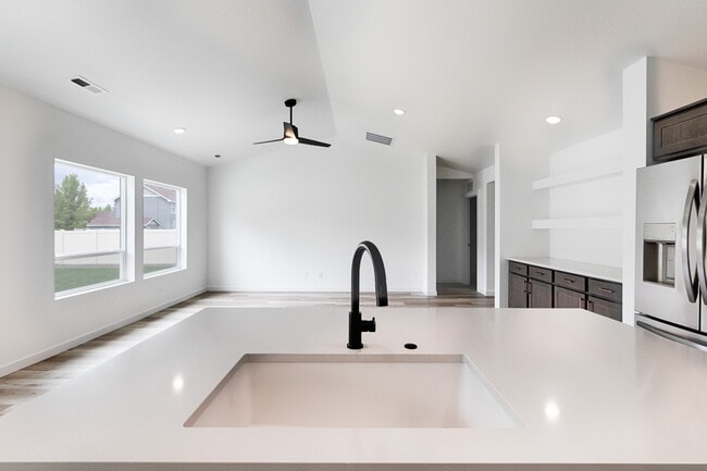 Building Photo - 3069 S Trafori Ave