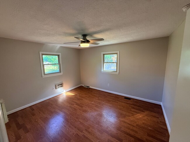 Building Photo - Beautiful Ranch home in Concord