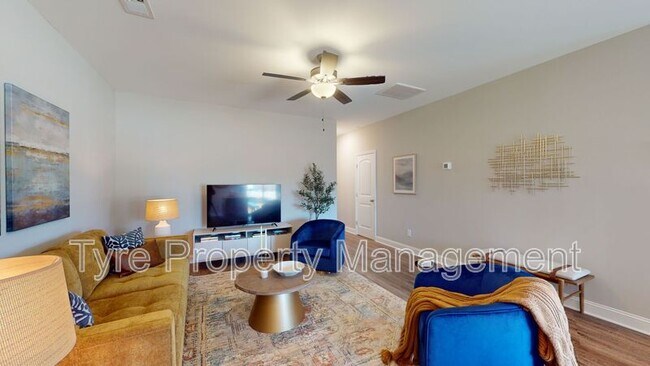 Building Photo - 2629-D Virginia Mae Ln
