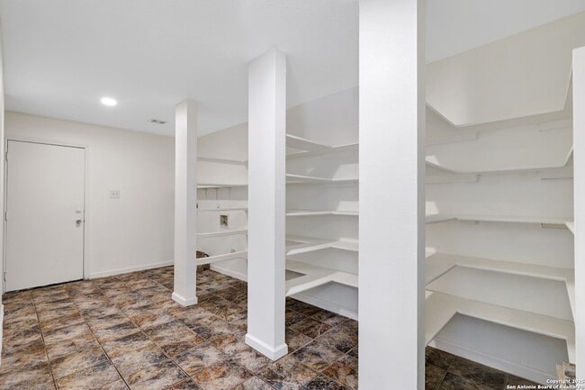 Building Photo - 10206 Windstone Creek