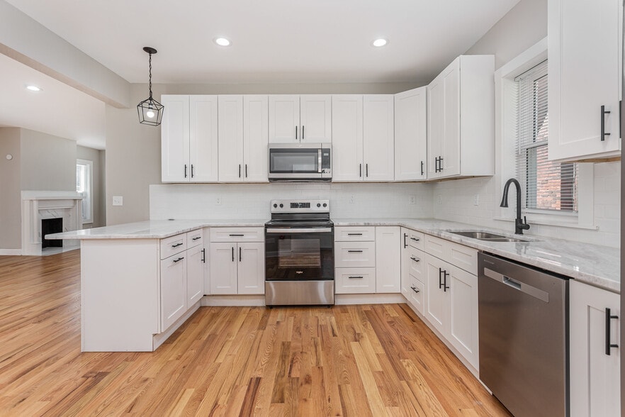 Building Photo - 338 Chittenden Ave