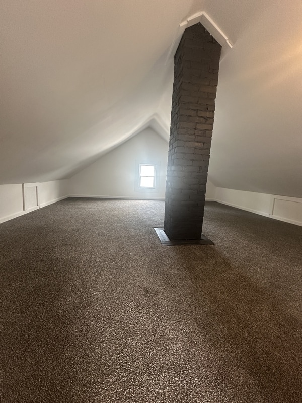 Building Photo - 13401 S Parkway Dr