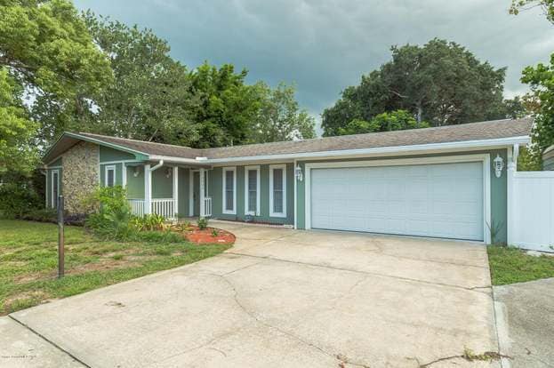 Building Photo - 2904 Sabal Palm Dr