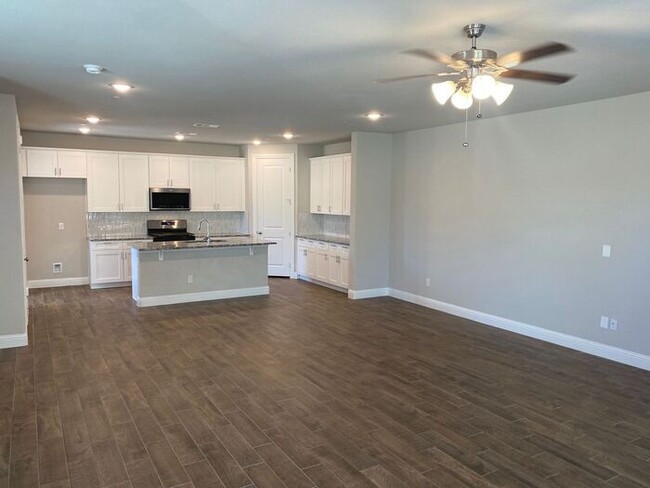 Building Photo - Gorgeous House for rent in Euless !!