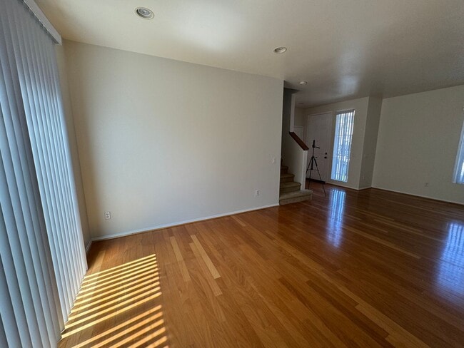 Building Photo - Welcome To Your New Home In Inglewood (Gat...