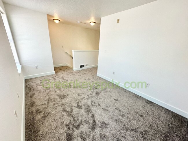 Building Photo - 1-Bedroom Townhouse in St. John's with Bon...