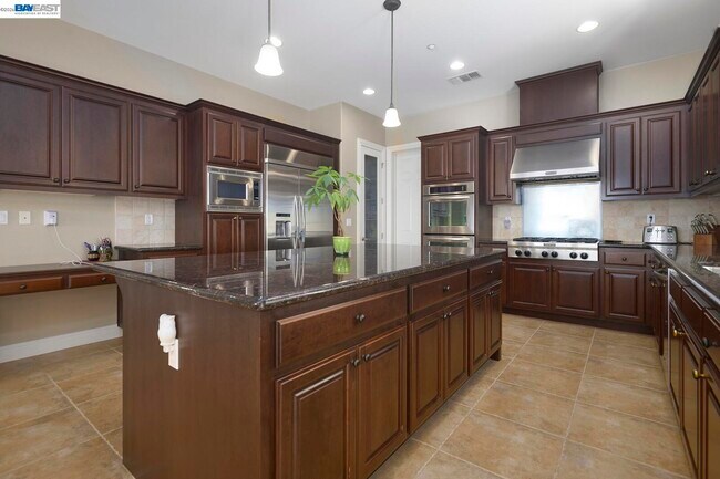 Building Photo - 3272 Ashbourne Cir