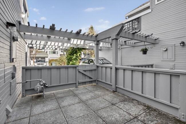 Building Photo - 466 Mountain Laurel Ct