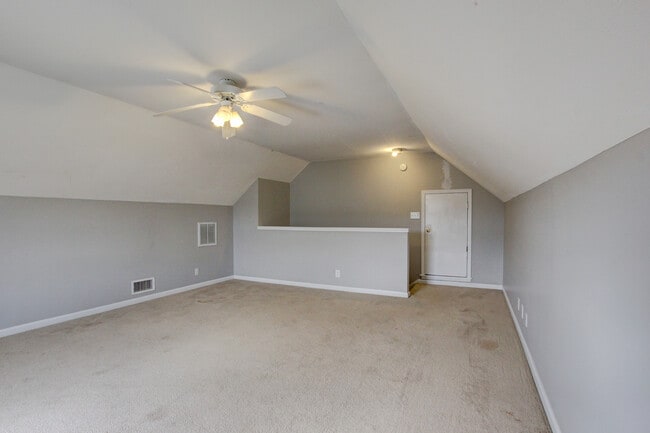 Building Photo - 3696 S Naples Ct