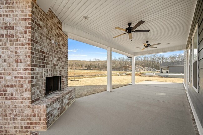 Building Photo - 2626 Unitas Dr