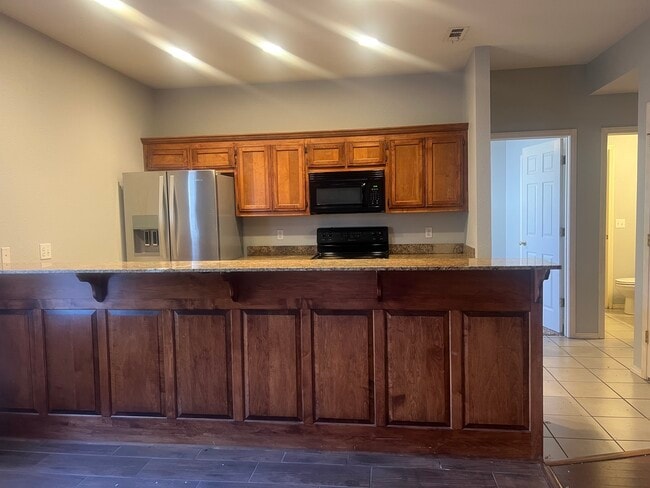 Building Photo - 3106 SW Deerfield Blvd