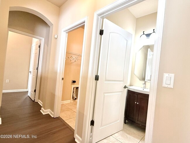 Building Photo - 659 Candlebark Dr