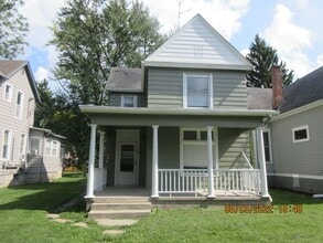 Building Photo - 832 Columbia Ave