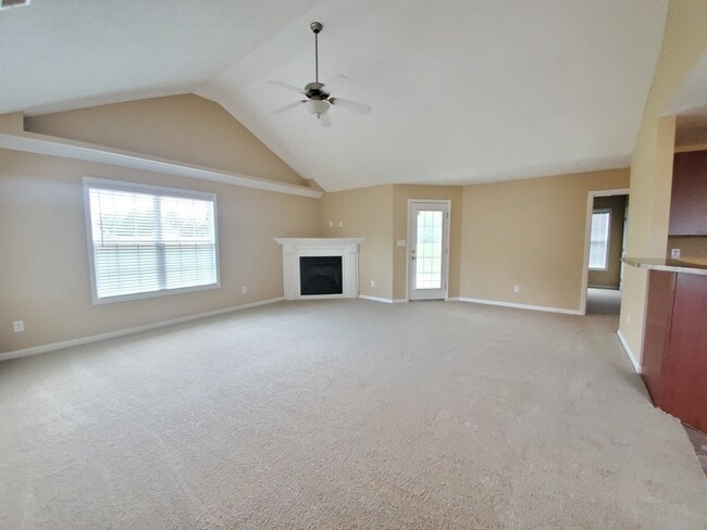 Building Photo - 102 Kennedy Dr