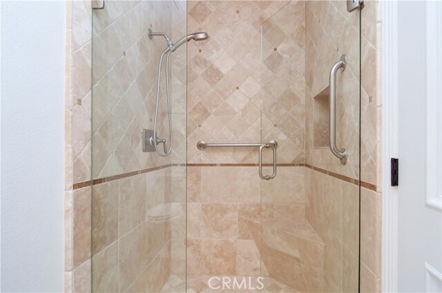 Building Photo - 8566 Fallbrook Cir