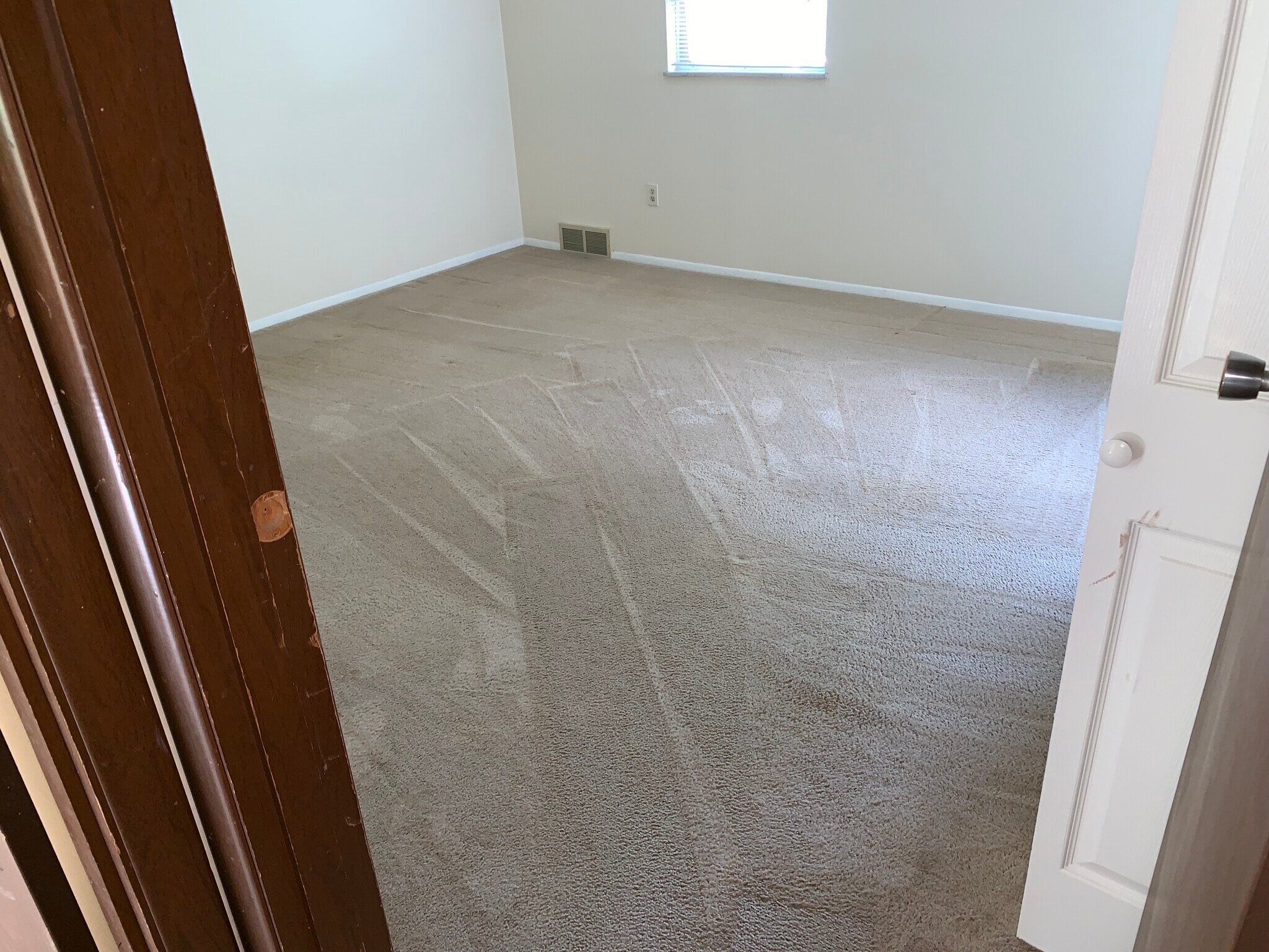 Building Photo - 4304 Royalview Dr