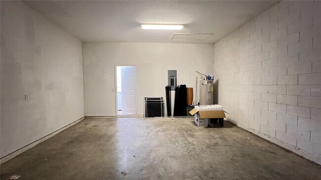 Building Photo - 143 Vizcay Way