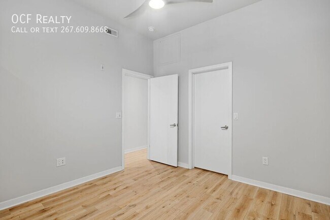 Building Photo - 412 S 13th St