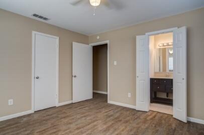 Building Photo - 2611 49th St