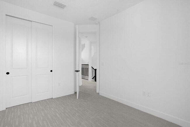 Building Photo - 2368 Brix St