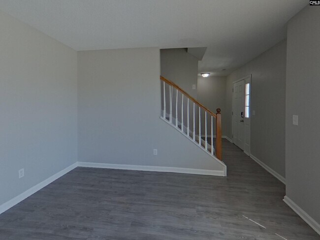 Building Photo - 5 High Glen Ct