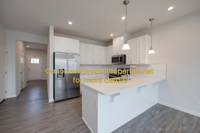 Building Photo - 632 Exmoor Dr